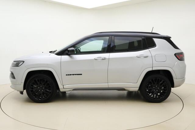 Jeep COMPASS 4xe 240 Plug-in Hybrid Electric S Automaat | Navigatie | Lederen bekleding | Camera | Keyless | Zwart dak | Lichtmetalen velgen black | Extra getint glas