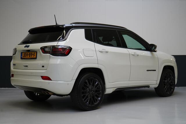 Jeep COMPASS 4xe 240 Plug-in Hybrid Electric S | Leder | Navigatie | Achteruitrijcamera | Stuurverwarming