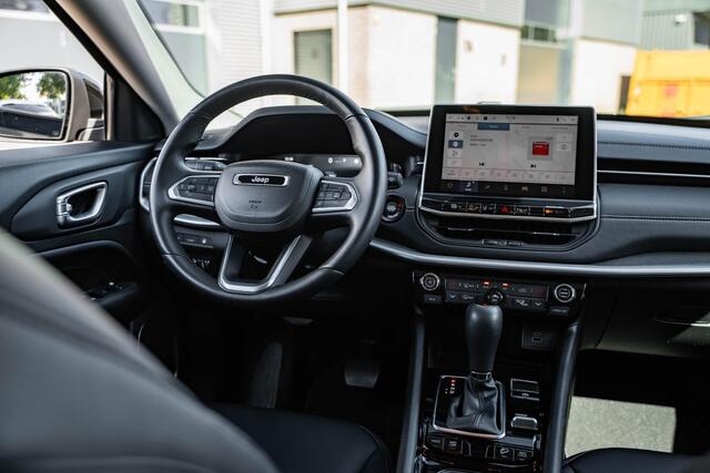 Jeep COMPASS 4xe 240 Plug-in Hybrid Electric Trailhawk