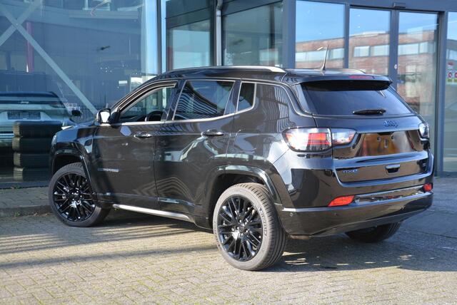 Jeep COMPASS 4xe 240 Plug-in Hybrid Electric S | 360 camera / Highway assist | Winter pack