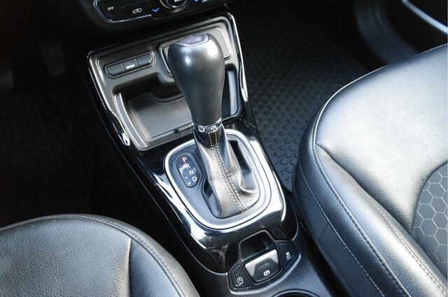 Jeep COMPASS 1.3T Limited | Carplay | Camera | Leder | Clima | Stoelverwarming |