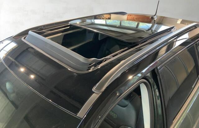 Jeep COMPASS 4xe 240 Plug-in Hybrid Electric North Star Leder/stof zwart, Panorama schuif/kanteldak, ACC, winterpakket Wordt verwacht, Voorbeeldfoto's