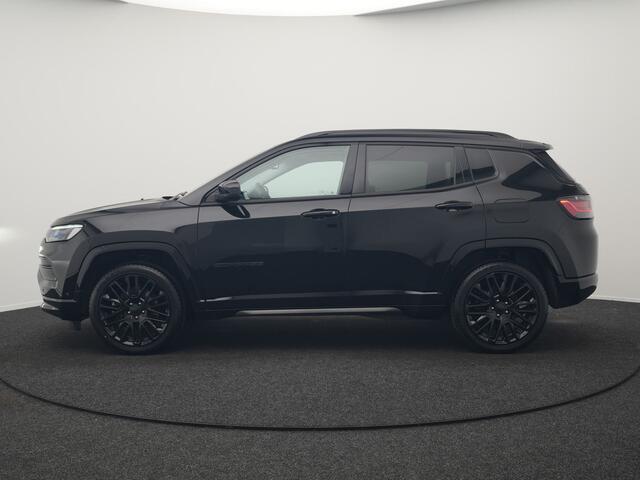 Jeep COMPASS 4xe 240 Electric S Plug In Hybrid 240pk Dealer O.H. PHEV | Adaptive Cruise | Camera | Lederen Sportstoelen & Stuur Verwarmd | Apple Carplay | Keyless | Navigatie | Virtual | DAB |