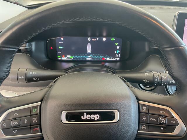 Jeep COMPASS 4xe 240 Plug-in Hybrid Electric S Achteruitrijcamera - Airco - Navigatiesysteem - Parkeersensoren voor en achter - Cruise control - Keyless entry and start - Dakrails - Connected services - Extra getint glas achter - Start/st