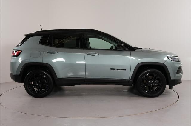 Jeep COMPASS 4xe 240 pk PHEV Upland | Adaptieve Cruise | Stl. verw. | Camera | Carplay | Lane Assist | El. achterklep |