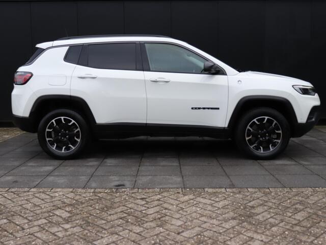 Jeep COMPASS 4xe 240 Plug-in Hybrid Electric Trailhawk 4WD | CAMERA |LEDER | NAVi | LMV | PDC | ELECTR VERSTELB STOELEN MET MEMORY