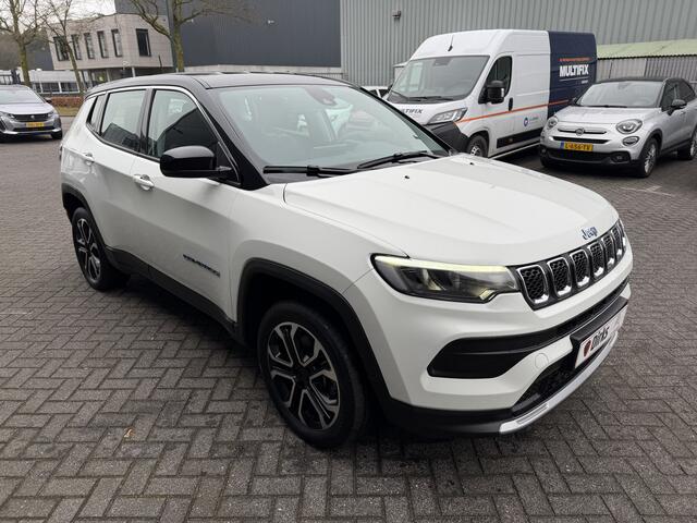 Jeep COMPASS 4xe 190 Plug-in Hybrid Altitude (Keyless Entry - LED - Camera - Navigatie via APP - Adaptieve Cruise Controle - Automatische Airco - 4X4)