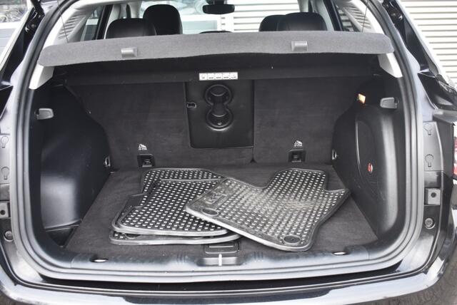 Jeep COMPASS 1.4 M.AIR LTD 4X4 / BEATS GELUID / STOEL STUUR VERW / TREHAAK