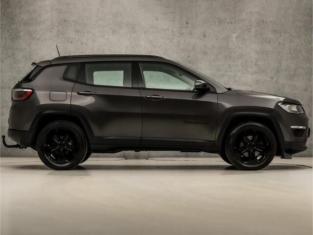 Jeep COMPASS 1.4 MultiAir Night Eagle 141Pk (APPLE CARPLAY, NAVIGATIE, CAMERA, TREKHAAK, LEDER, SPORTSTOELEN, PARKEERSENSOREN, KEYLESS, NIEUWE APK, NIEUWSTAAT)