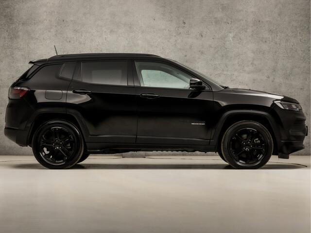 Jeep COMPASS 4xe 240 Plug-in Hybrid Electric Upland 240Pk Automaat (VIRTUAL COCKPIT, APPLE CARPLAY, GROOT NAVI, 360 CAMERA, LEDER, SPORTSTOELEN, ADAPTIVE CRUISE, GETINT GLAS, NIEUWSTAAT)