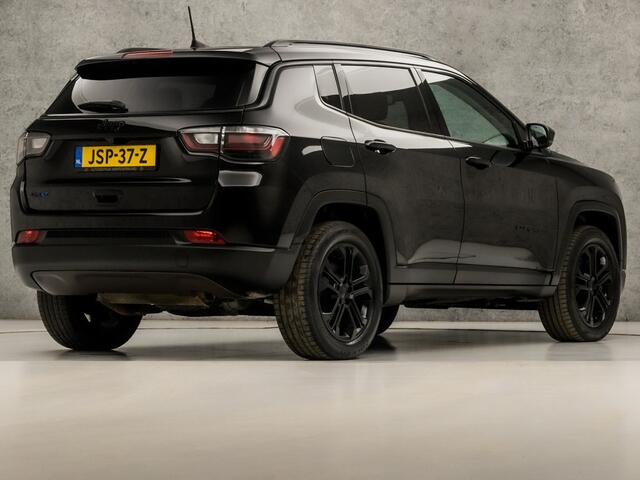 Jeep COMPASS 4xe 240 Plug-in Hybrid Electric Trailhawk 240Pk Automaat (VIRTUAL COCKPIT, APPLE CARPLAY, GROOT NAVI, LEDER, CAMERA, SPORTSTOELEN, KEYLESS, GETINT GLAS, ADAPTIVE CRUISE, NIEUWSTAAT)