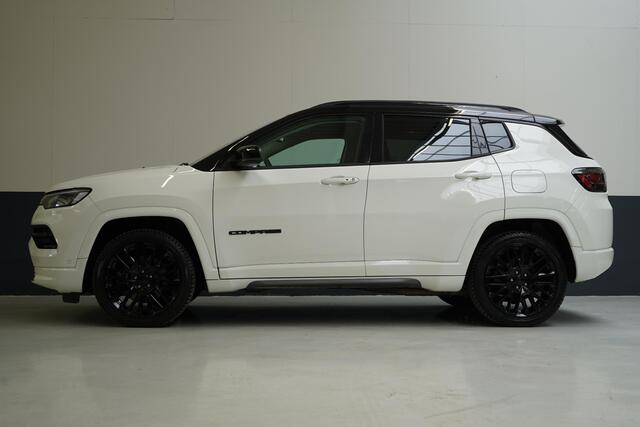Jeep COMPASS 4xe 240 Plug-in Hybrid Electric S | Leder | Navigatie | Achteruitrijcamera | Stuurverwarming