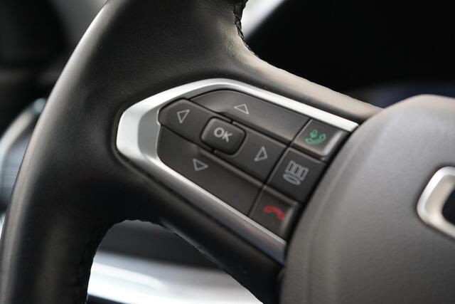 Jeep COMPASS 4xe 240 Plug-in Hybrid Electric S | Leder | Navigatie | Achteruitrijcamera | Stuurverwarming