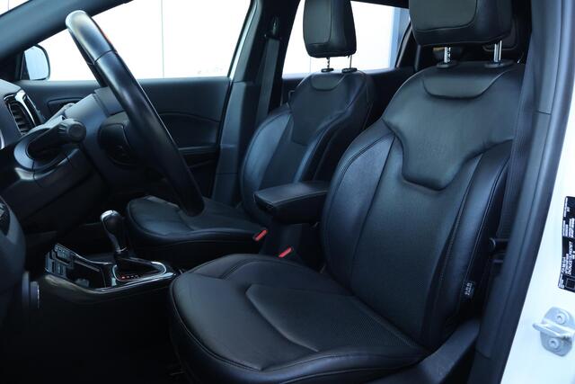 Jeep COMPASS 1.3T S / Panoramadak / Alpine audio