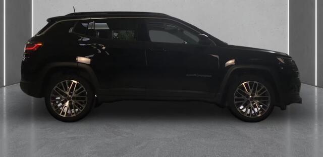 Jeep COMPASS 1.5T e-Hybrid Altitude Panorama Dak/19 inch/stoel en stuurverwarming.
