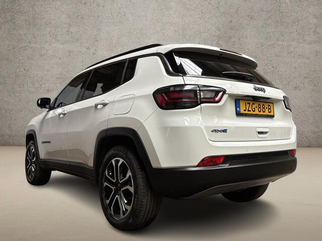 Jeep COMPASS 4xe 190 Plug-in Hybrid Electric Night Eagle 190Pk Automaat (VIRTUAL COCKPIT, APPLE CARPLAY, GROOT NAVI, 360 CAMERA, LEDER, SPORTSTOELEN, GETINT GLAS, KEYLESS, NIEUWSTAAT)