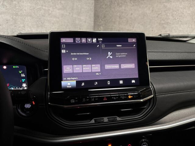 Jeep COMPASS 4xe 190 Plug-in Hybrid Electric Night Eagle 190Pk Automaat (VIRTUAL COCKPIT, APPLE CARPLAY, GROOT NAVI, 360 CAMERA, LEDER, SPORTSTOELEN, GETINT GLAS, KEYLESS, NIEUWSTAAT)