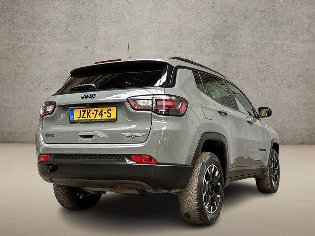 Jeep COMPASS 4xe 240 Plug-in Hybrid Electric Trailhawk 240Pk Automaat (PANORAMADAK, NARDO GREY, VIRTUAL COCKPIT, APPLE CARPLAY, CAMERA, LEDER, ADAPTIVE CRUISE, GETINT GLAS, NIEUWSTAAT)