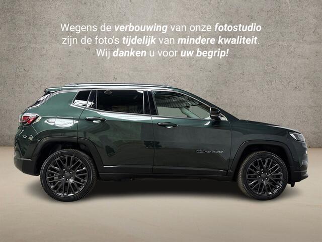 Jeep COMPASS 4xe 190 Plug-in Hybrid Electric Limited Sport 190Pk Automaat (VIRTUAL COCKPIT, APPLE CARPLAY, GROOT NAVI, STUUR/STOELVERWARMING, CAMERA, KEYLESS, GETINT GLAS, TREKHAAK, ADAPTIVE CRUISE, NIEUWSTAAT)