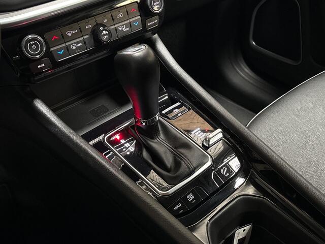 Jeep COMPASS 4xe 190 Plug-in Hybrid Electric Night Eagle 190Pk Automaat (VIRTUAL COCKPIT, APPLE CARPLAY, GROOT NAVI, KEYLESS, CAMERA, LEDER, SPORTSTOELEN, ADAPTIVE CRUISE, GETINT GLAS, NIEUWSTAAT)