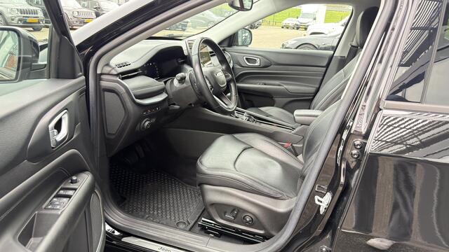 Jeep COMPASS 4xe 240 Plug-in Hybrid Electric S | Trekhaak | 19 inch |