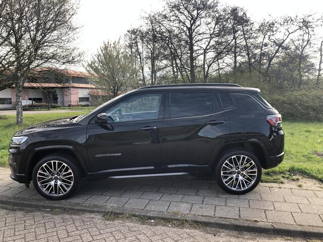Jeep COMPASS 1.5T e-Hybrid Summit DCT AUTOMAAT|LEER|CLIMATE|CAMERA|APPLE/ANDROID|PDC|19"