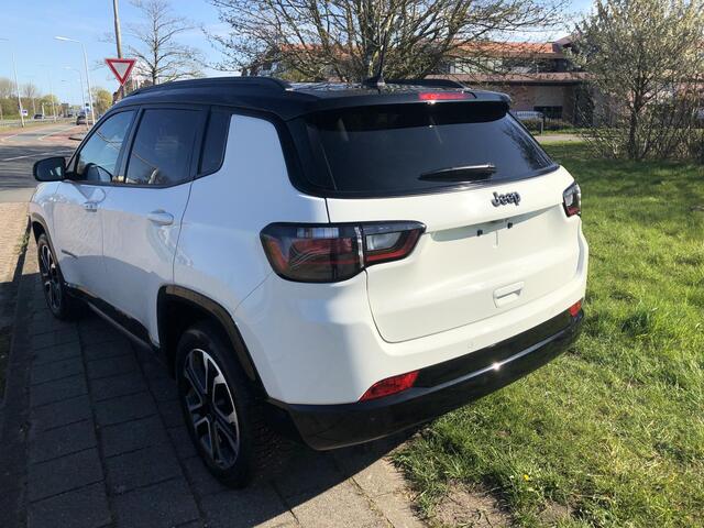 Jeep COMPASS 1.5T e-Hybrid Summit AUTOMAAT|LEER|CLIMATE|APPLE/ANDROID|CAMERA|PDC|18"