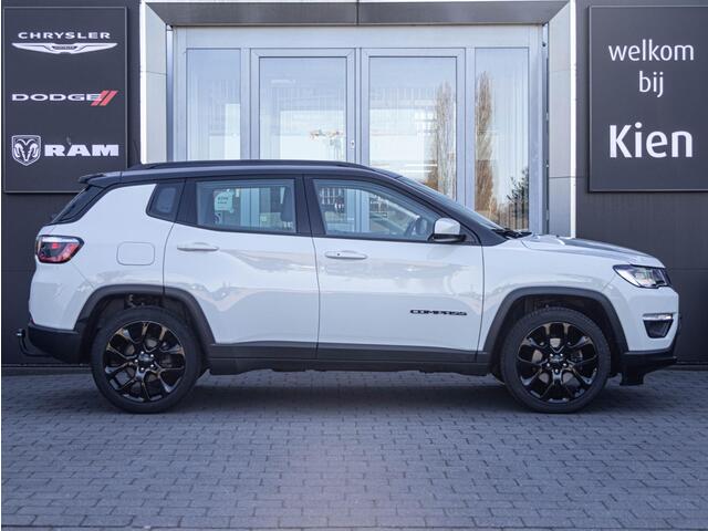 Jeep COMPASS 1.3T Night Eagle Liberty Edition | Trekhaak | Achterruitrij camera | Navi | Apple Carplay |