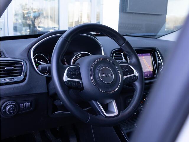 Jeep COMPASS 1.3T Night Eagle Liberty Edition | Trekhaak | Achterruitrij camera | Navi | Apple Carplay |