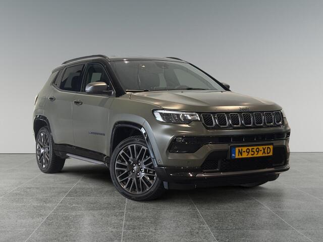 Jeep COMPASS 80th Anniversary 4xe PHEV 240pk | LIMITED EDITION! | NAVI | CAMERA | STOELVERW. | PDC V+A | LEDER/STOF | PLUG-IN | SPECIALE LAKKLEUR | DAB+ | APPLE CARPLAY / ANDROID AUTO