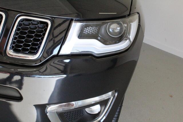 Jeep COMPASS 1.3T Limited | NAVIGATIE | PDC-V/A | CAMERA | CLIMA | CRUISE | CARPLAY | KEYLESS | LMV |