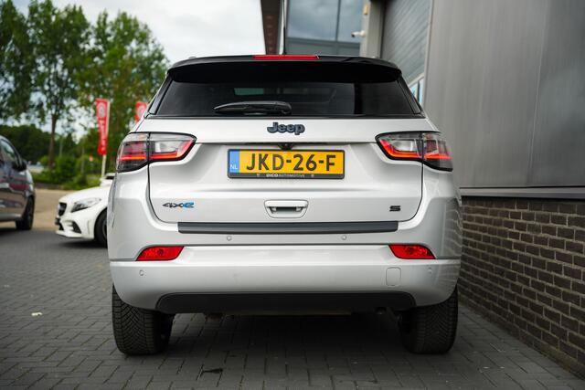 Jeep COMPASS 4xe 240 pk Plug-in Hybrid Electric S / Pano-Dak/ 90%-SOH/ Keyless/ Led-kopl./ Adapt-Cruise/ Elek.Stoelen/ Virtual/ Stoelverw./ 19''LMV