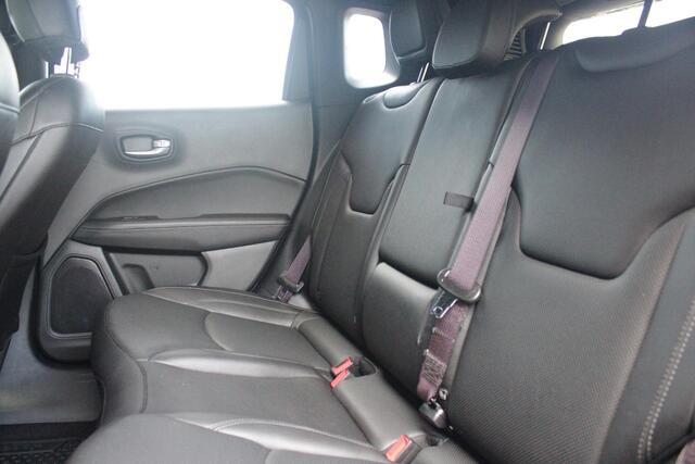 Jeep COMPASS 4xe 240PK Plug-in Hybrid ELECTRIC S | AFNEEMBARE TREKHAAK | PANORAMA SCHUIF/KANTEL DAK | DAB+ RADIO | NAVIGATIE | ELEKTRISCH BEDIENBARE VOORSTOELEN MET GEHEUGENFUNCTIE OP DE BESTUURDERSSTOEL | STOEL/STUUR VERWARMING | STOEL VENTILATIE | CRUISE CONTROL | D
