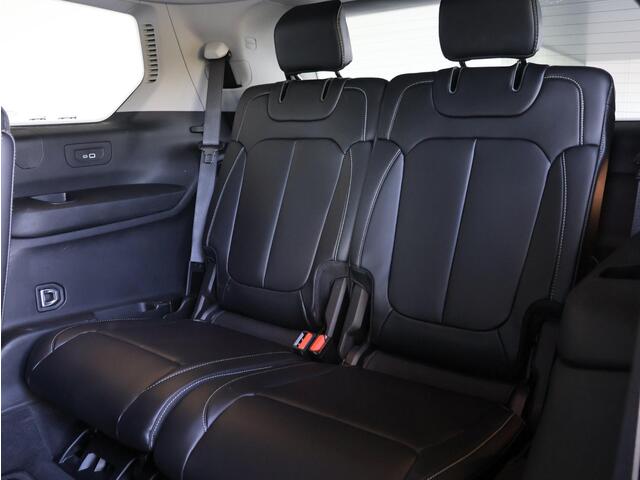 Jeep GRAND CHEROKEE 3.6 LWB Limited | 6 Persoons | ACC | Stoel- & stuurverwarmining | Elek. stoel |