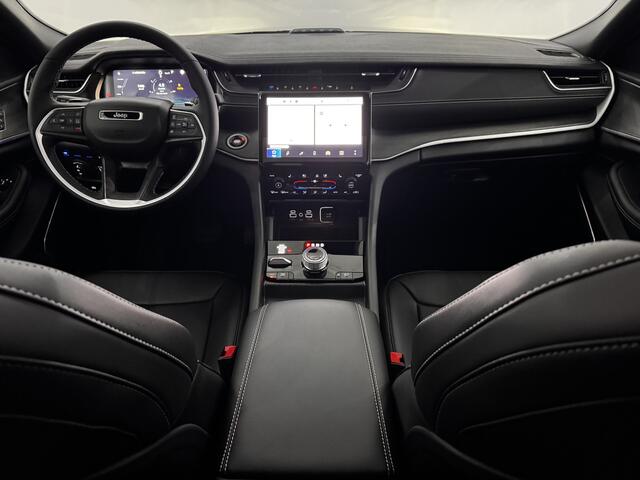 Jeep GRAND CHEROKEE 2.0 Limited 4xe 380PK Pano, Leder, Camera, Stoelverwarming, Alpine gleluidsysteem, Elektrische achterklep, Keyless start, 3 jaar garantie