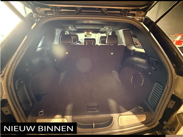 Jeep GRAND CHEROKEE 3.6 Overland. Leer. Navi. Apple-carplay. Trekhaak. Van eerste eigenaar. BTW.