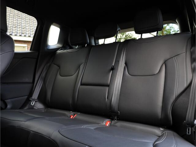 Jeep RENEGADE 4xe 240 Plug-in Hybrid Electric S Stoel-/stuur verwarming | Adaptive cruisecontrol | Camera | AWD