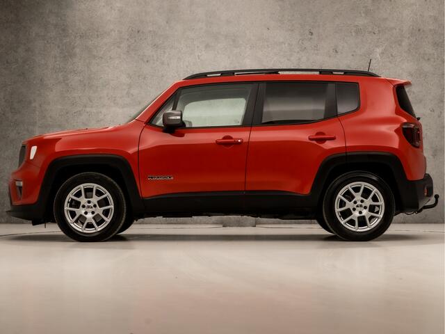 Jeep RENEGADE 1.3T Freedom 151Pk Automaat (PANORAMADAK, APPLE CARPLAY, GROOT NAVI, STUUR/STOELVERWARMING, LEDER, CLIMATE, CAMERA, SPORTSTOELEN, TREKHAAK, GETINT GLAS, ADAPTIVE CRUISE, NIEUWE APK, NIEUWSTAAT)