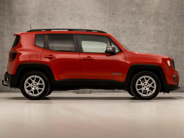 Jeep RENEGADE 1.3T Freedom 151Pk Automaat (PANORAMADAK, APPLE CARPLAY, GROOT NAVI, STUUR/STOELVERWARMING, LEDER, CLIMATE, CAMERA, SPORTSTOELEN, TREKHAAK, GETINT GLAS, ADAPTIVE CRUISE, NIEUWE APK, NIEUWSTAAT)