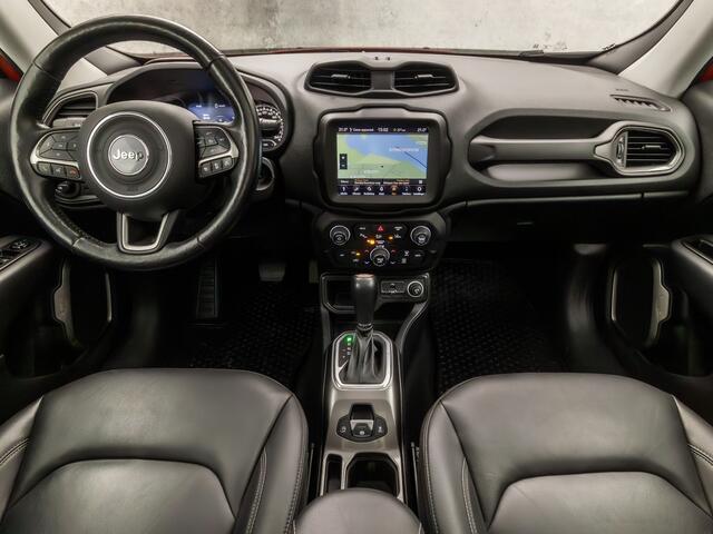 Jeep RENEGADE 1.3T Freedom 151Pk Automaat (PANORAMADAK, APPLE CARPLAY, GROOT NAVI, STUUR/STOELVERWARMING, LEDER, CLIMATE, CAMERA, SPORTSTOELEN, TREKHAAK, GETINT GLAS, ADAPTIVE CRUISE, NIEUWE APK, NIEUWSTAAT)