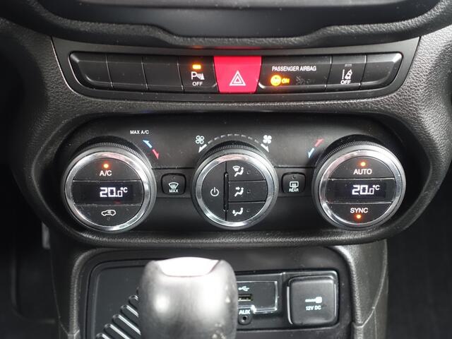 Jeep RENEGADE 1.4i MultiAir Limited I NL-Auto I Clima I Cruise I Trekhaak I