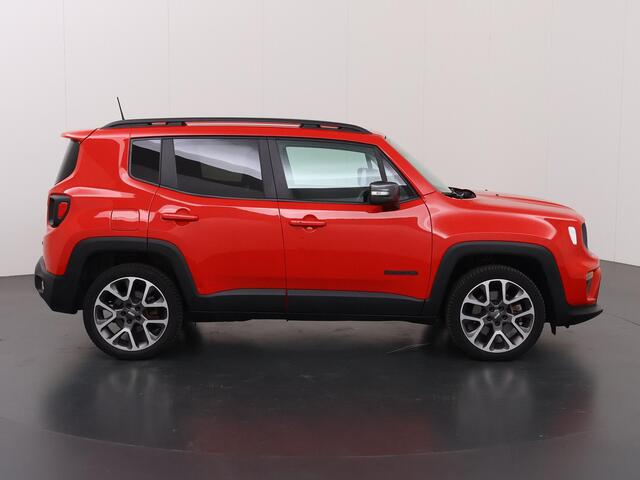 Jeep RENEGADE 4xe 240 Plug-in Hybrid Electric S | Navigatie | Camera | DAB | Stoel/Stuurverwarming | Rijhulp-Systeem | Adaptieve Cruise Control | Dodehoek Detectie |