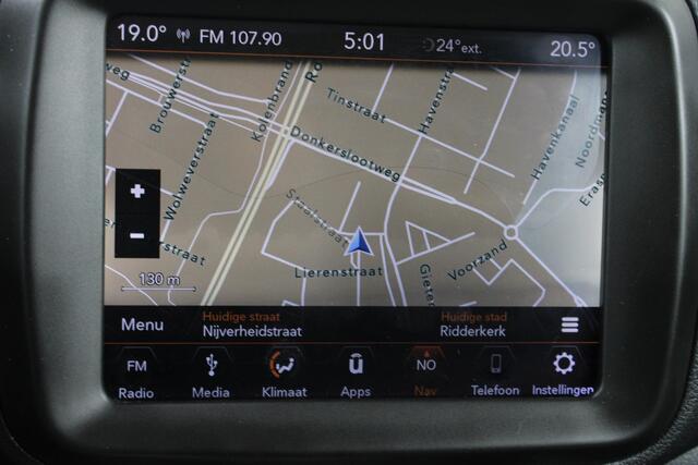 Jeep RENEGADE 1.4 MultiAir Limited / LEDER / NAVI / NIEUWE DISTRIBUTIERIEM