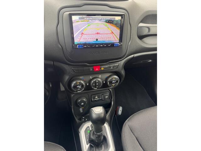 Jeep RENEGADE 1.4 MultiAir Limited AWD 170pk NL-AUTO TOP CONDITIE NAP APK