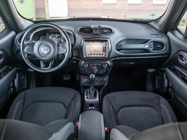 Jeep RENEGADE 1.3T-GDI 4XE Aut Limited | Panorama schuifdak | Kenwood Surround | 19" LM |Navi | ParkAssist | LaneAssist | Stoelverw + stuurverw | Led | Camera | CarPlay | 43829km