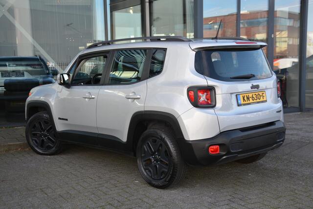 Jeep RENEGADE 1.4 MultiAir Longitude Night Eagle | Dealer auto | NAP | Winter pack