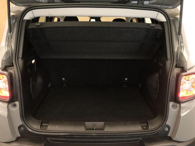 Jeep RENEGADE 1.3T DDCT Longitude - ORIGINEEL NEDERLANDSE AUTO - VASTE BRINK TREKHAAK - TREKGEWICHT 1450 KG - AFKOMSTIG VAN 2E EIGENAAR - KEYLESS START - LENDESTEUN BESTUURDERSSTOEL - CLIMATE CONTROL - DAB AUDIO - CRUISE CONTROL - PARKEERSENSOREN ACHTER -