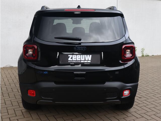 Jeep RENEGADE 4xe 240 PK Hybrid S | Navi | Winter | LED | Camera | 19"