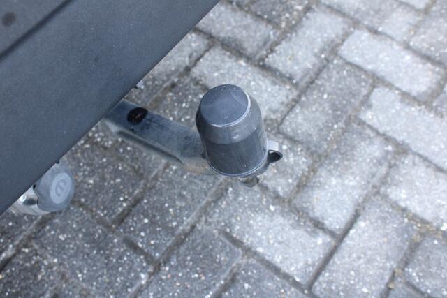 Jeep RENEGADE 1.3T-e Freedom | Schuif/kantel dak | Trekhaak | Navigatie | achteruitrij camera | stoel verwarming |