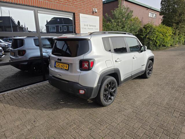 Jeep RENEGADE 1.0T Limited | Navigatie |